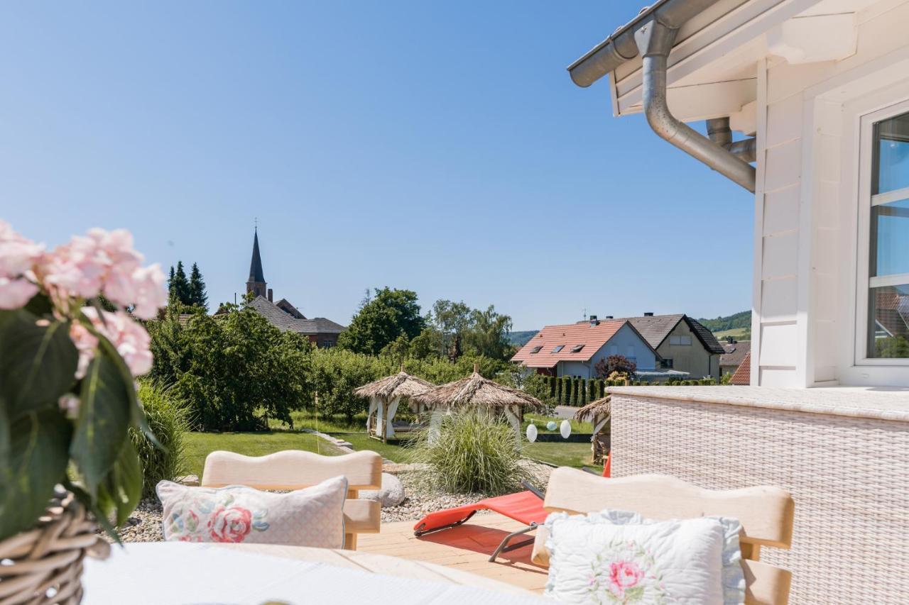 Belle Maison - Das Kleine Hotel Werbach Buitenkant foto