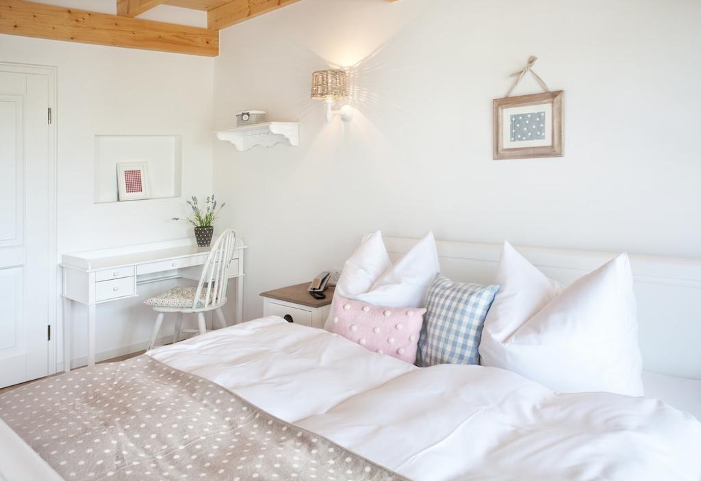 Belle Maison - Das Kleine Hotel Werbach Kamer foto